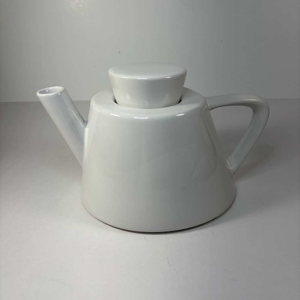Teapot Ceramic IKEA Varme 1990s White Abstract Modernist Holds 8 Cups